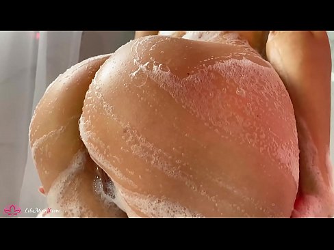❤️ Brunete masturbē makstiņu ar vibratoru līdz intensīvam orgasmam dušā ❤ Porno pie porno lv.bsglass.ru ❌❤